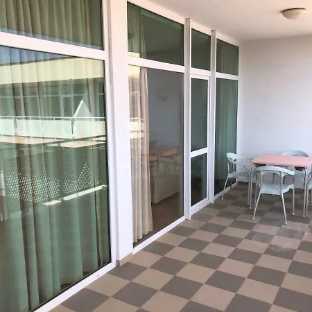 Private In Oasis